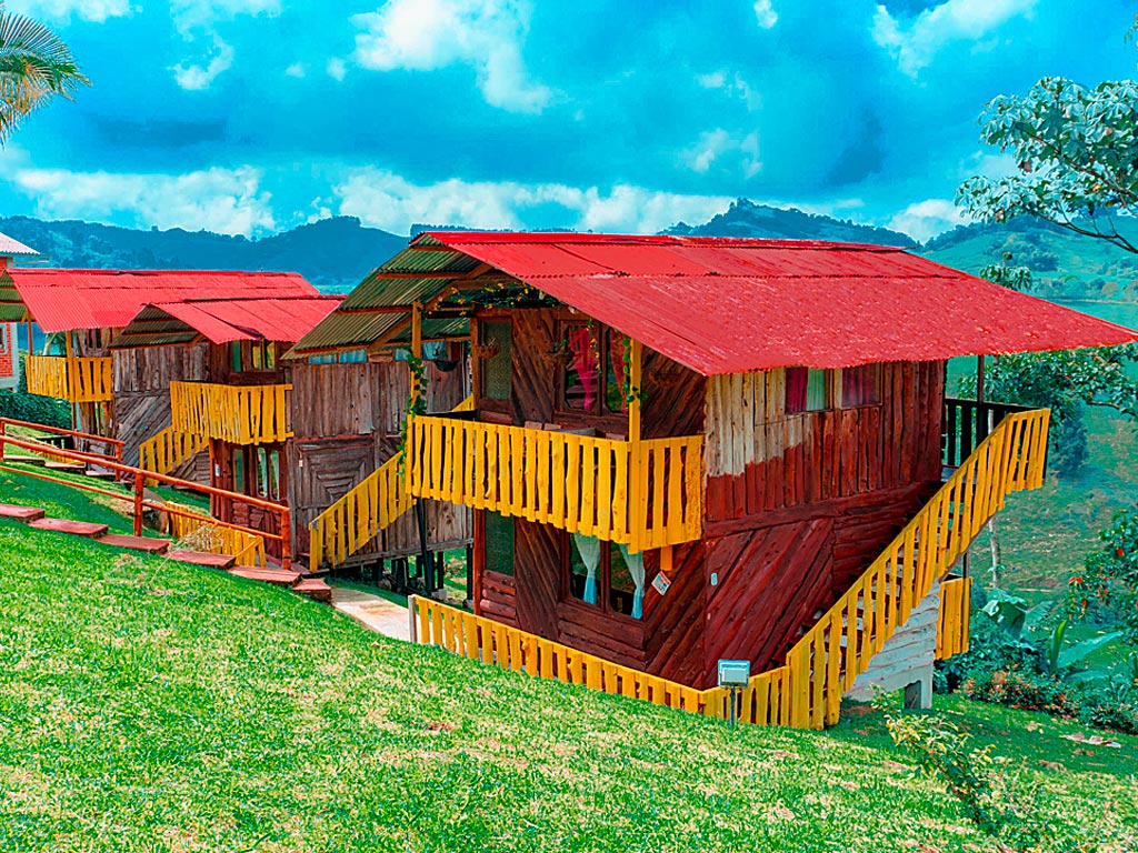 detur, de tur, detur, glamping, cabañas mónaco, glamping eje cafetero, Santa Rosa de cabal, Risaralda, hospedaje, turismo, descanzo, vacaciones, hotel
