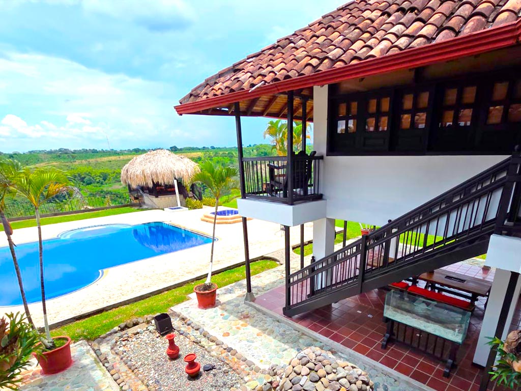 detur, de tur, detur fincas fincas en Montenegro, fincas en alquiler Montenegro, alquiler de fincas en Montenegro, fincas turísticas en Montenegro, finca vacacional Montenegro, finca campestre Montenegro, fincas en el eje cafetero