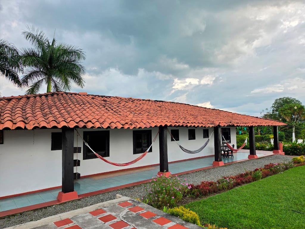 detur, de tur, detur fincas fincas en Armenia, fincas en alquiler Armenia, alquiler de fincas en Armenia, fincas turísticas en Armenia, finca vacacional Armenia, finca campestre Armenia, fincas en el eje cafetero